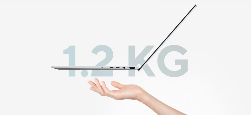 ASUS ZenBook 14 Hafif ve Sağlam Tasarım ASUS ZenBook 14 hafif alüminyum gövde tasarımı