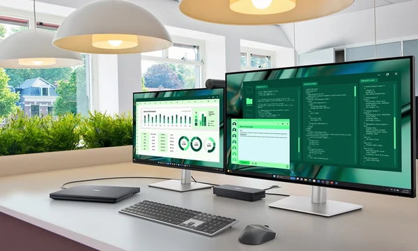 Dell Pro Max 14 Bağlantı Seçenekleri Dell Pro Max 14 mobil iş istasyonu Thunderbolt 4 ile çoklu monitör ve dock bağlantısı
