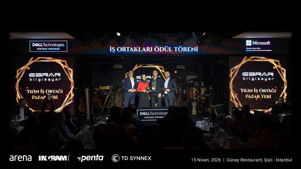 Dell Technologies �� Ortaklar� �d�l T�reni 2025 � Ebrar Bilgisayar Y�l�n Online Platform Pazaryeri �� Orta��