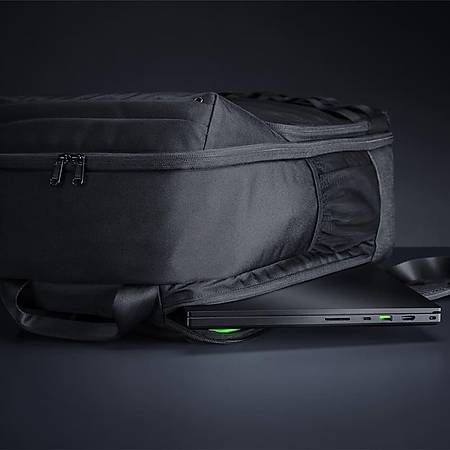 Razer Concourse Pro 17.3 Notebook Sýrt Çantasý