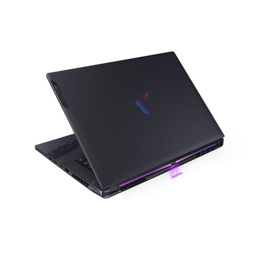Gigabyte Aorus 16X 9KG i7-13650HX 16GB 1TB SSD 8GB RTX4060 140W 16 QHD 165Hz Windows 11
