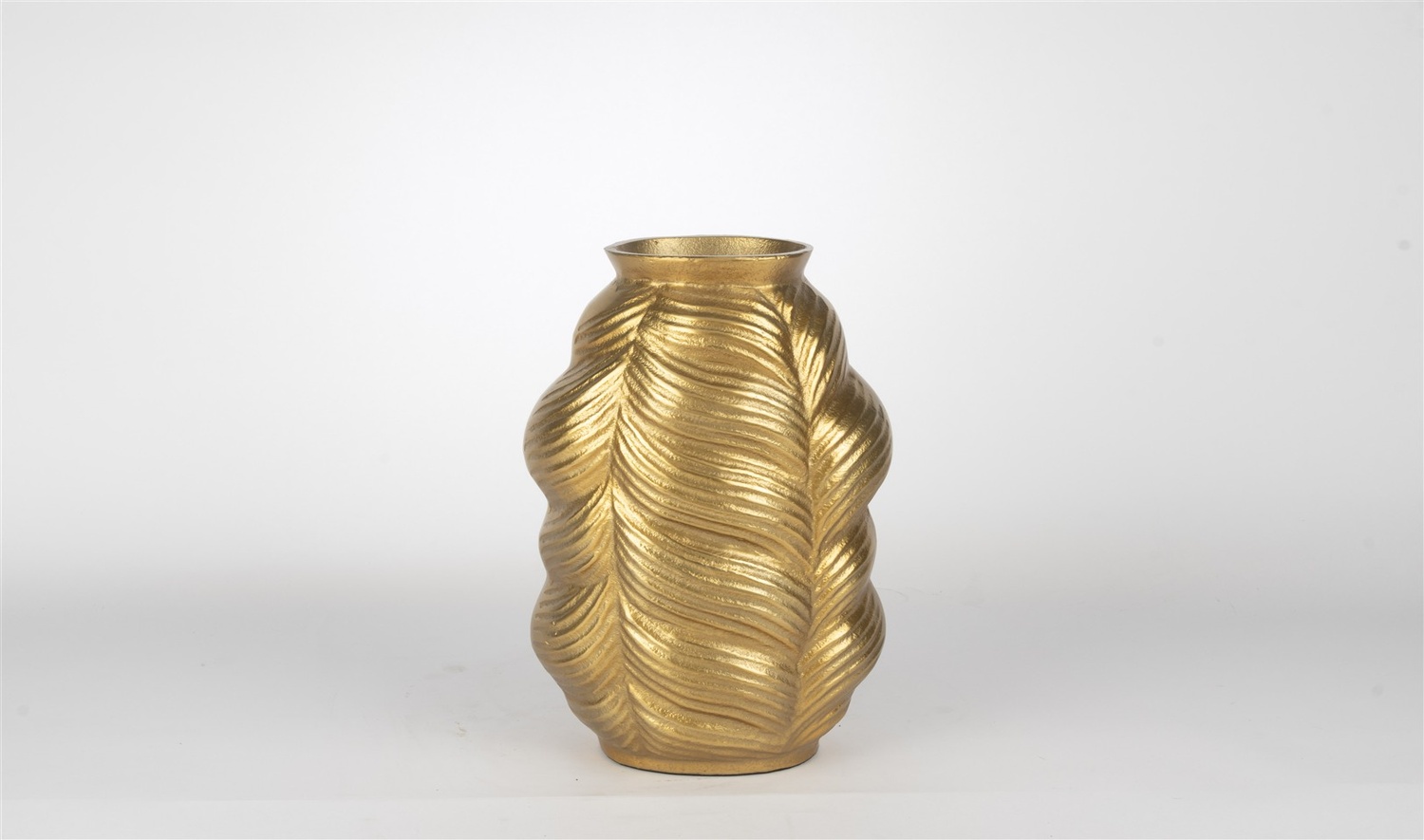 Gold Dalgalı Vazo 18x22 cm