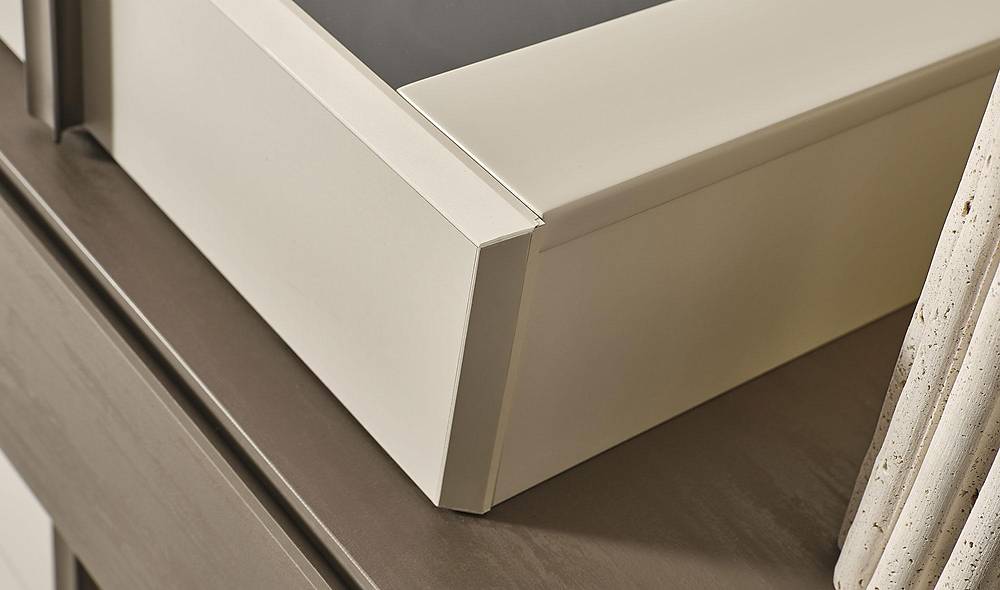 Melrose �ifonyer