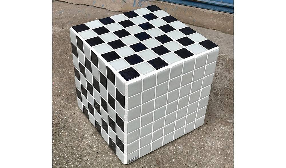Box Yan Sehpa
