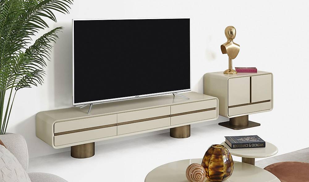 Adora Tv nitesi