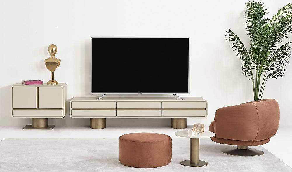 Adora Tv nitesi