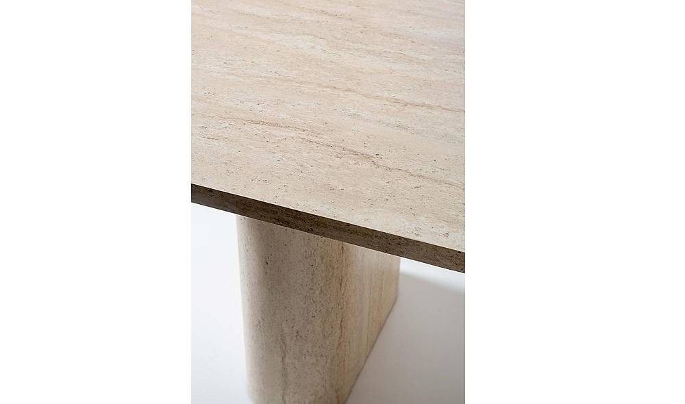 Emily Yemek Masas�