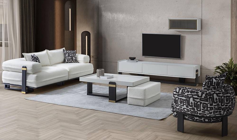 Lavaro Tv nitesi
