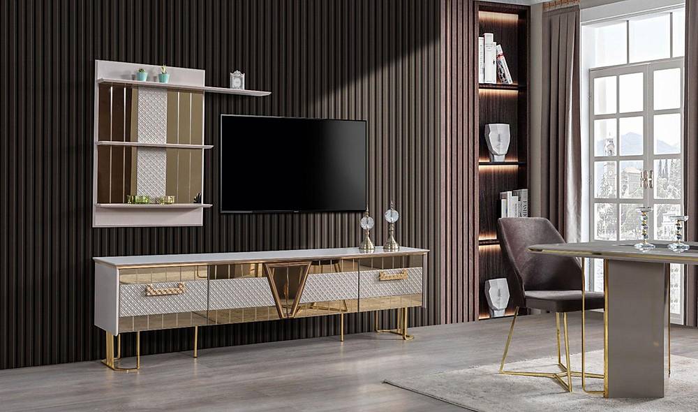 Lia Tv �nitesi