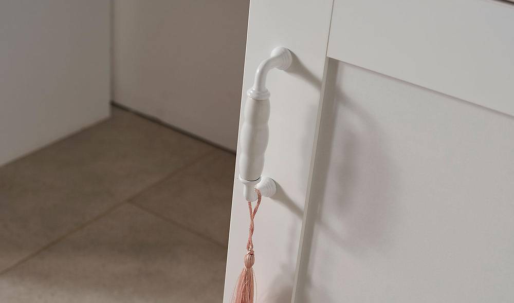 Pink Gen� Odas� - 3 Kap�l�