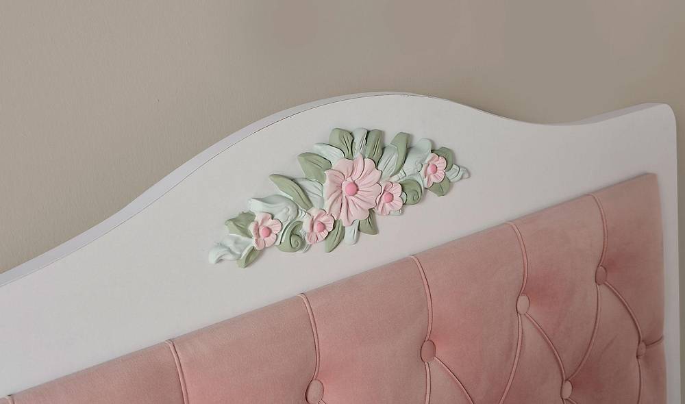 Pink Gen� Odas� - 3 Kap�l�