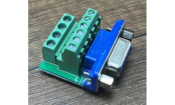 VGA Di�i Klemensli Konnekt�r Panel Tipi