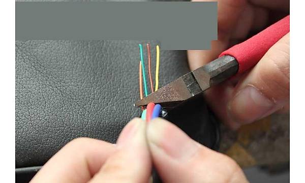 VGA Klemensli S�va �st� Duvar Prizi