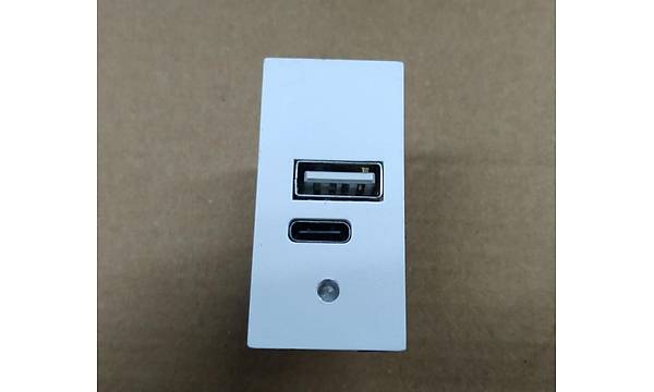 22.5x45 5 Volt 2 Amper USB+Type-C �kili �arj Mod�l� - Beyaz