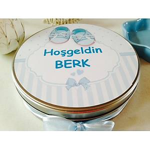 Orta Boy �sim Bask�l� Metal Kutu Bebek �ikolatas� - 70 Adet �ikolata 180 gr Draje