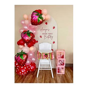 Pembe k�rm�z� �ilek konsept balon zinciri seti 100 l� �ilek folyo Balon Dahil 1 Adet