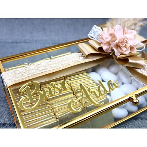Gold Cam Kutuda Sz Nian ikolatas - (80 Adet Madlen ikolata ve 150 gr Draje)