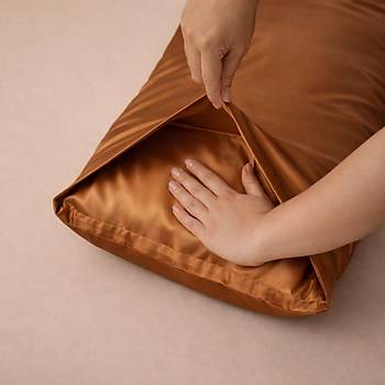 Zarf Tipi (Envelope) Bronz �pek Yast�k K�l�f� Premium 22MM