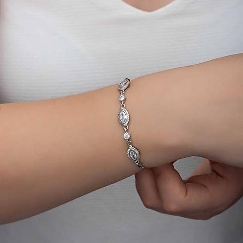 G�m�� Mekik Zirkon Ta�l� Kad�n Bileklik