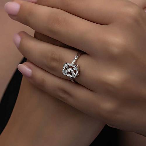 G�m�� Baget Ta�l� Kad�n Y�z�k