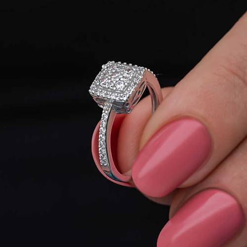 G�m�� Kare Zirkon Ta�l� Kad�n Y�z�k