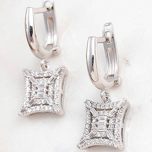 G�m�� Kare Zirkon Ta�l� Kad�n K�pe