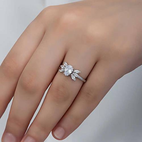 G�m�� Damla Zirkon Ta�l� Kad�n Y�z�k