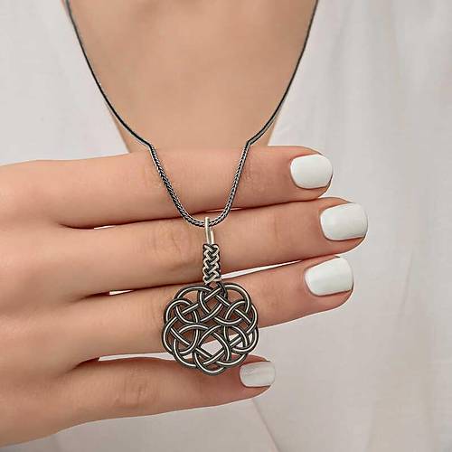 G�m�� Kazaziye �rg� Kad�n Kolye