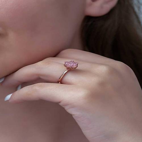 G�m�� Rose Pembe Lotus �i�e�i Y�z�k