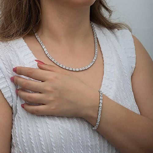 G�m�� Beyaz Ta�l� Su Yolu Kad�n Set