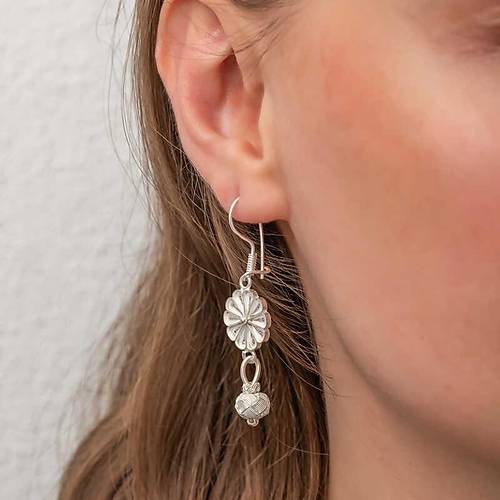 G�m�� Sallant�l� Trabzon Kazaz Kad�n K�pe