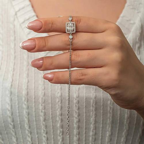 G�m�� Kare Baget Ta�l� Kad�n Bileklik