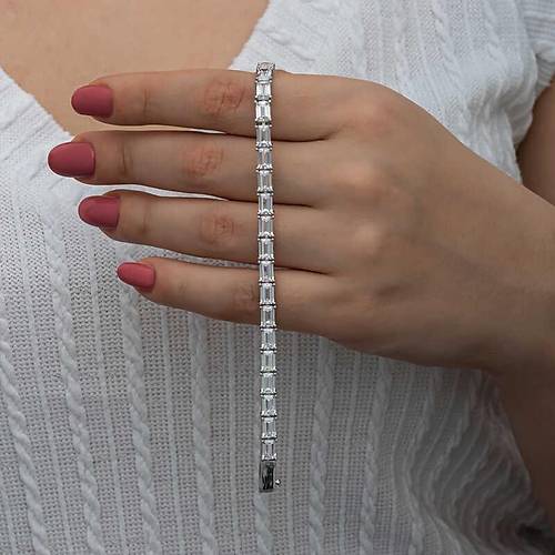 G�m�� Beyaz Ta�l� Su Yolu Kad�n Set