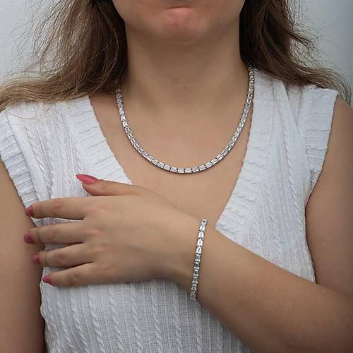 G�m�� Beyaz Ta�l� Su Yolu Kad�n Set