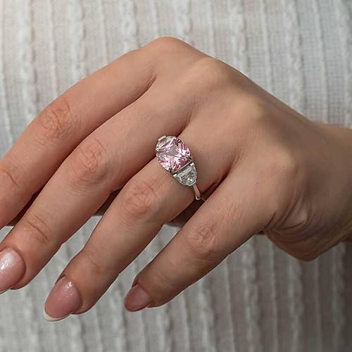 G�m�� Pembe Zirkon Ta�l� Kad�n Y�z�k