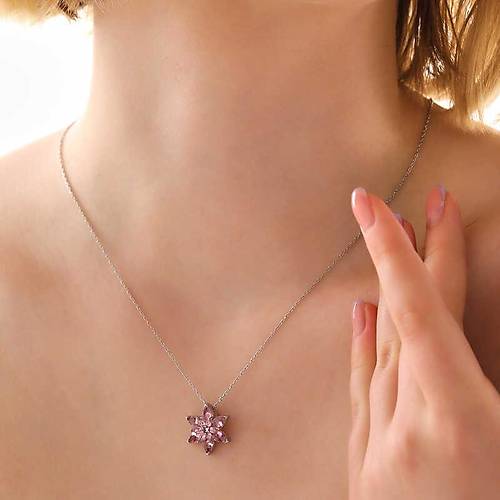 Gm Pembe Lotus iei Kolye