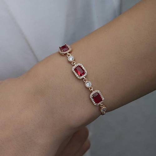 G�m�� Rose Baget K�rm�z� Ta�l� Kad�n Bileklik