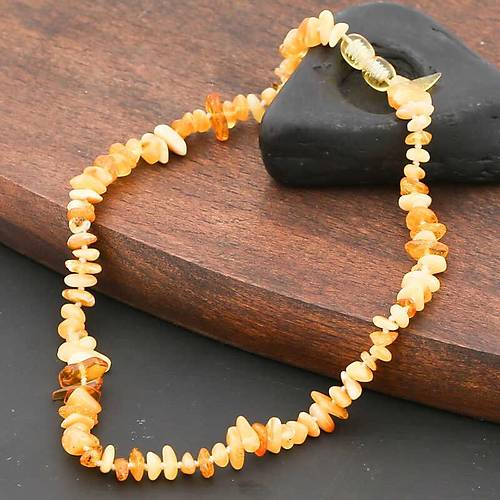 Bebek Damla Kehribar Di� Kolye