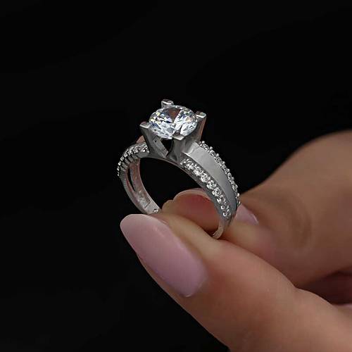 G�m�� Tek Ta� Kad�n Y�z�k