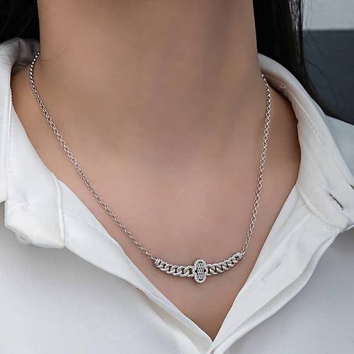 G�m�� Gurmet Zincirli Fatma Ana Eli Baget Ta�l� Kad�n Kolye