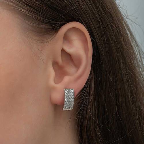 G�m�� 7 S�ra Beyaz Ta�l� J Kad�n K�pe