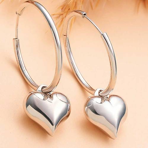 G�m�� Kalp Sallant�l� Kad�n K�pe