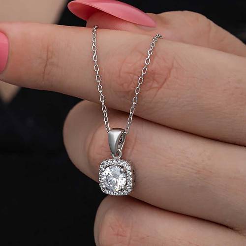 G�m�� Kare Mont�r Tek Ta� Kad�n Kolye