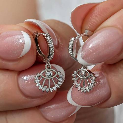 G�m�� Sallant�l� G�z Kad�n K�pe