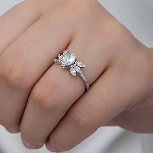 G�m�� Damla Zirkon Ta�l� Kad�n Y�z�k