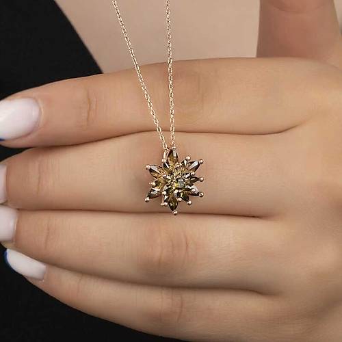 Gm Rose 4 Katman Lotus iei Kadn Kolye