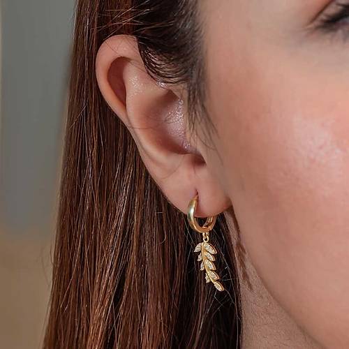 G�m�� Gold Sallant�l� Ba�ak Kad�n K�pe