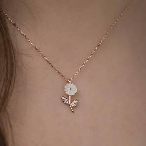 G�m�� Rose Sedef �i�ek Kolye