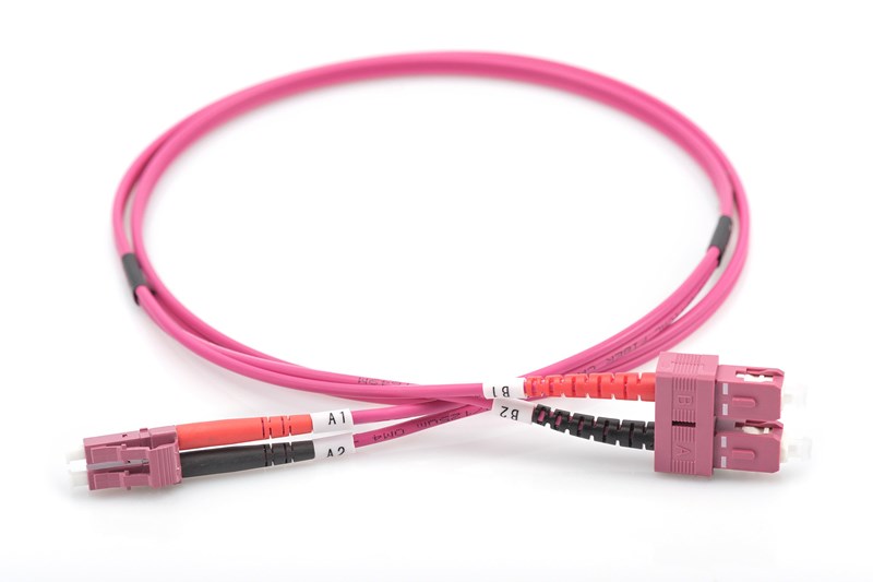 Digitus DK-2532-02-4 2 Mt LC-SC Multimode OM4 Fiber Optik Patch Cord Kablo