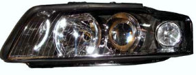 AUDI A4 FAR LAMBASI SAĞ MANUEL/ELEKTRİKLİ/MERCEKLİ SİYAH (H7/H7) (9PİN) 2002-2005
